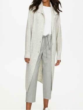 C004 ARITZIA BABATON Cardigan Sweater